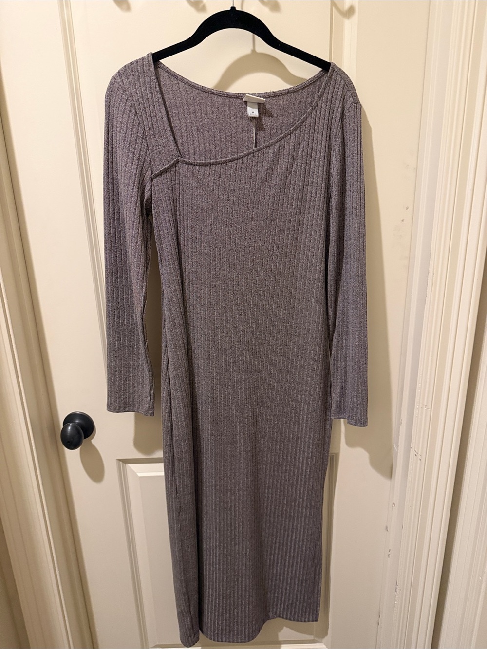 Ribbed Long Sleeve Dress with cool neck line